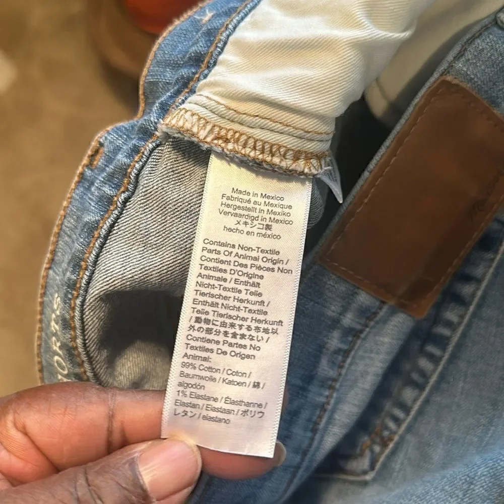 Madewell Denim 9” Women’s Distressed Shorts 31